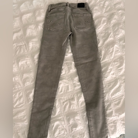 American Eagle Camo Jeggings - Picture 2 of 5